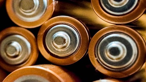 AM Batteries dry coating battery production