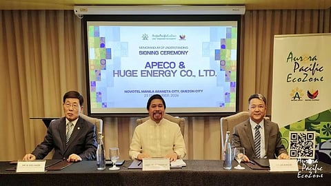 APECO President and CEO Gil G. Taway IV, Dong-A Global's Ik Soo Kwon, and Huge Energy's Lai Hongze at the MOU signing for the 1 GW project in Aurora. (Image Credit : APECO)