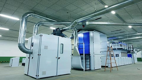 Jupiter Wagons expands its BESS portfolio with 41 MW/102.5 MWh and 50 MW/200 MWh battery energy storage projects in Uttarakhand and Jeerat, West Bengal.