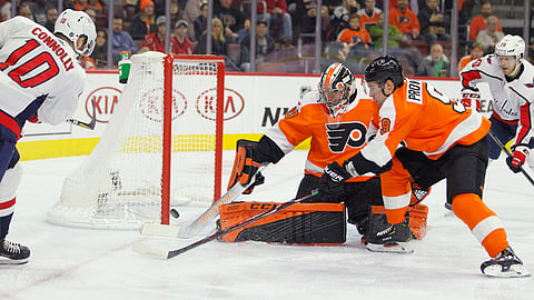 Flyers goalie Carter Hart has played well at home.