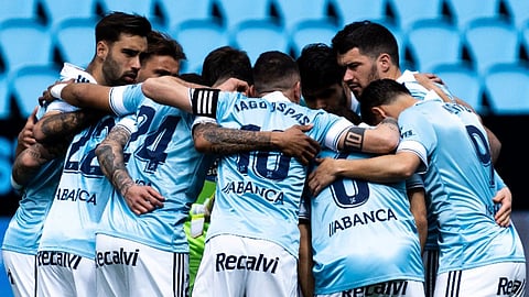 Celta Vigo huddle up.