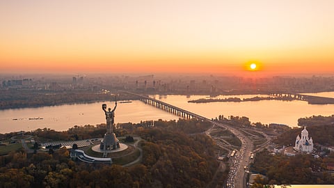 Kyiv of Mine: Life, loss and love in a city under siege - Ronnie Apteker