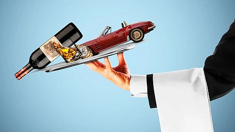 The Economist: Why the ultra-rich are giving up on luxury assets