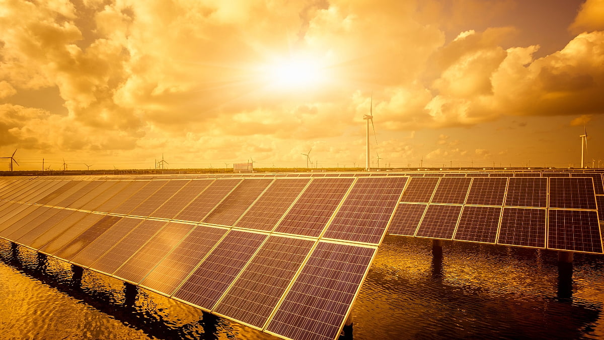 Wietze Post: Wright's Law kicking in- solar, battery prices collapsing