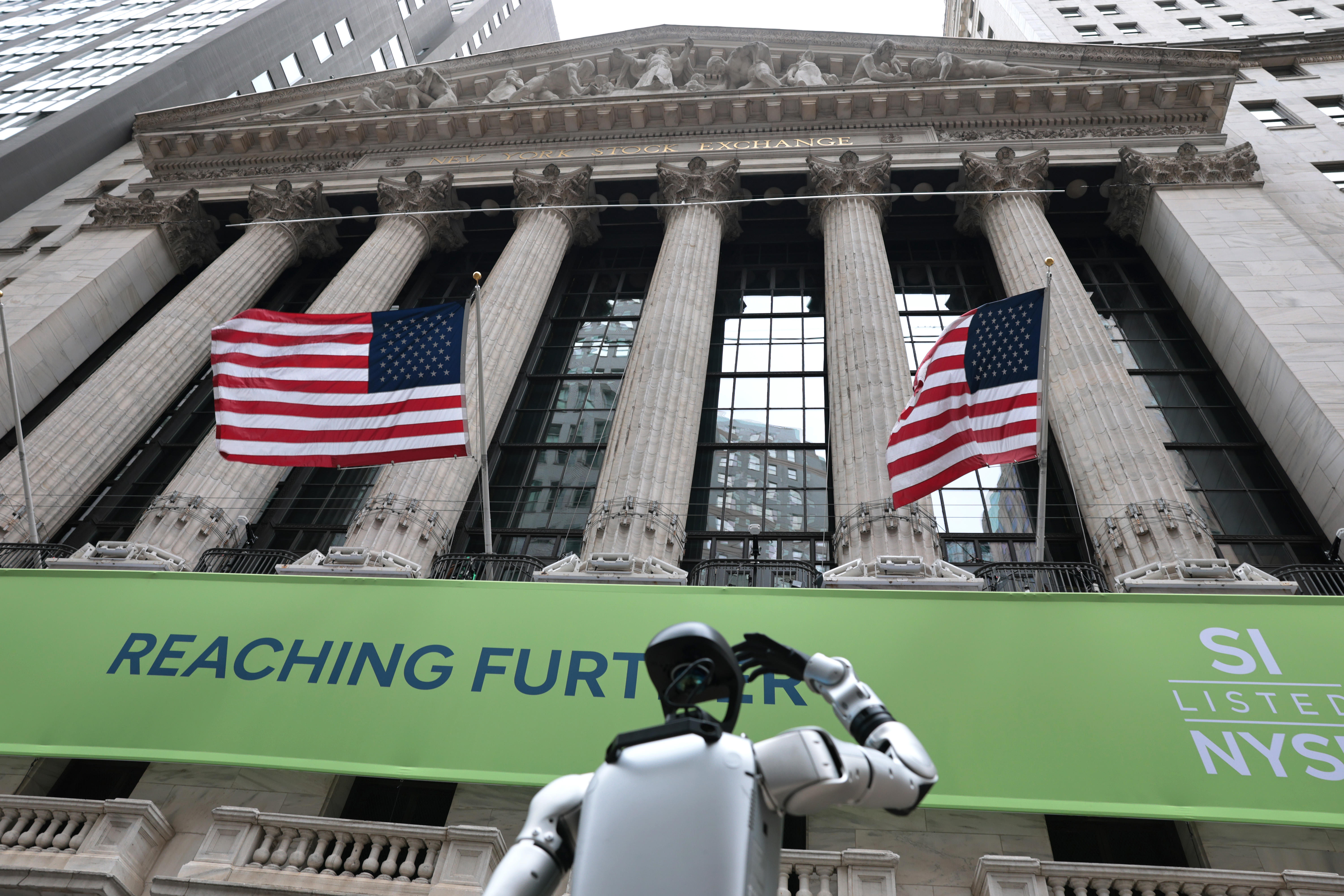 Easy to build, AI trading bots creating terrifying financial risks