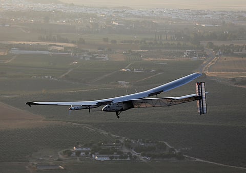The solar-powered plane Solar Impulse 2, piloted by Swiss aviator Bertrand Piccard, is pictured before landing at San Pablo airport in Seville, southern Spain June 23, 2016.   REUTERS/Marcelo del Pozo