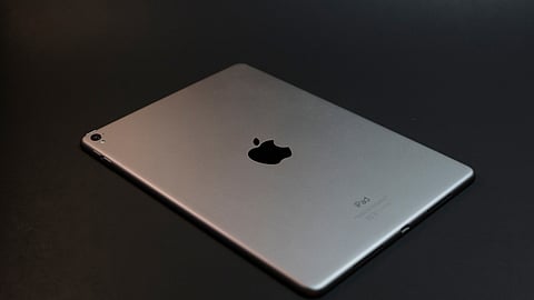  Apple’s tone-deaf iPad ad backfires, triggers darkest AI fears: Dave Lee