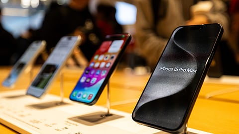 Experts urge calm for Apple investors after Buffett trims stake in tech company