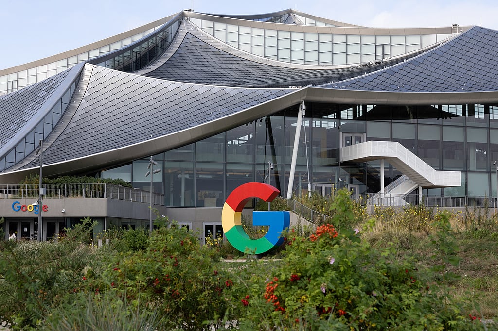Alphabet shares jump 7% after earnings; Microsoft, Meta slide