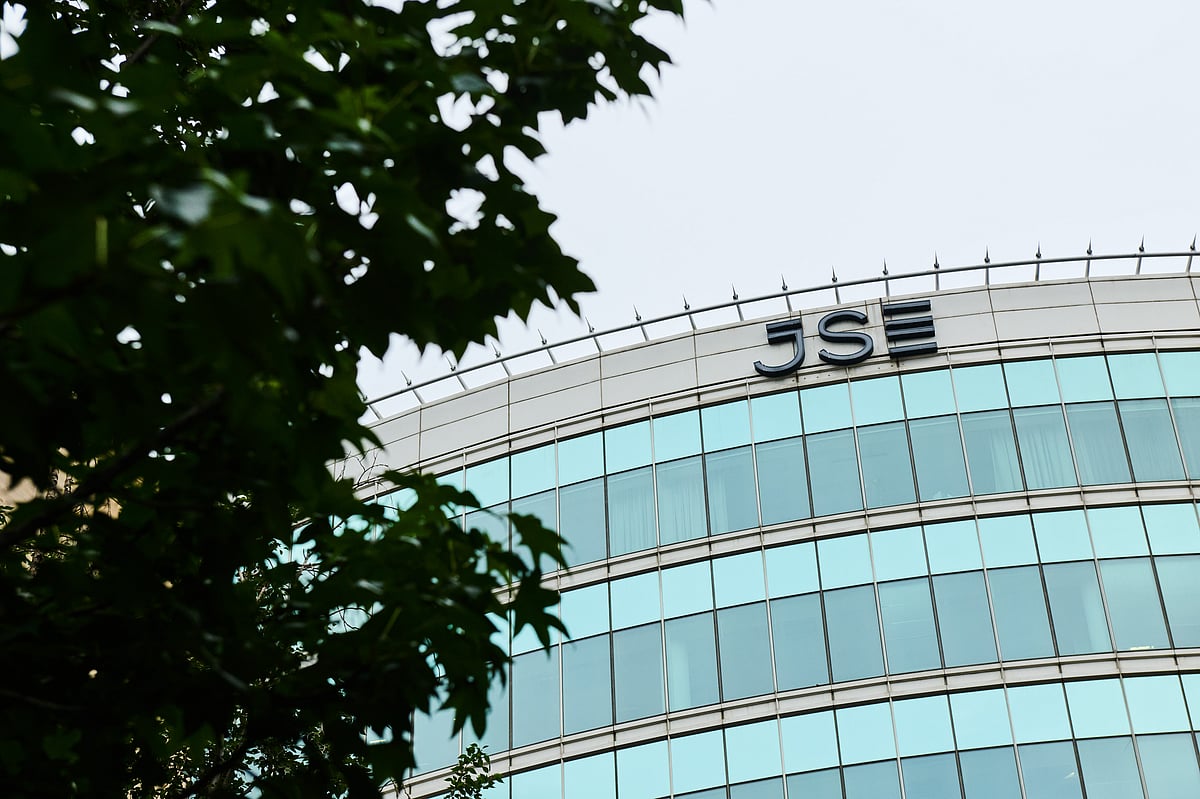 Heystek: The tide’s gone out on the JSE – and SA Inc forgot its swimming trunks