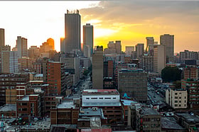 Frans Cronje's survival guide: How SA families should play the "enclave future"
