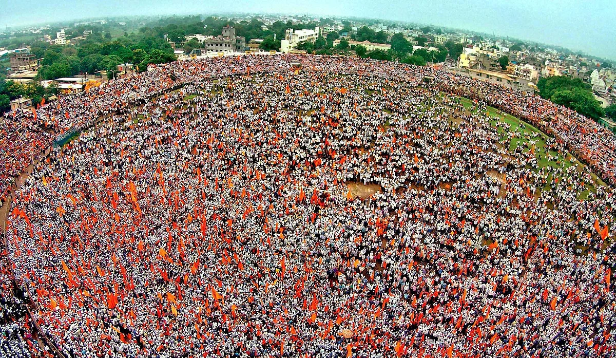 People participate in Maratha Kranti Morcha protest against Kopardi Rape case, in Ahmednagar (Photo: PTI)