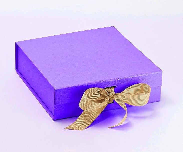 How Indian Business Leaders Choose Perfect, Personalized Corporate Gifts This Festive Season