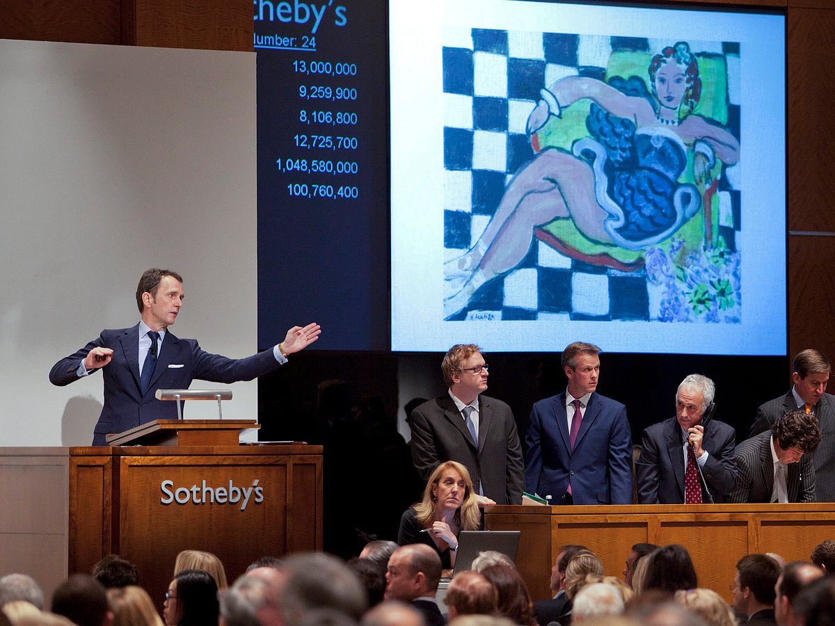 Bids are placed on  a painting by Henri Matisse, during Sotheby’s Impressionist &amp; Modern Art evening sale in New York, U.S. (Photographer: Tom Starkweather/Bloomberg)