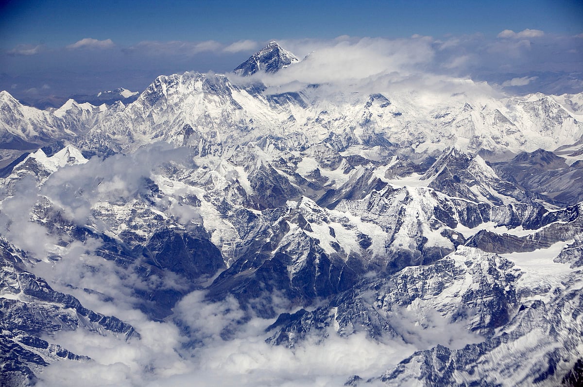 An aerial view of Mount Everest. (Photographer: Adeel Halim/Bloomberg)