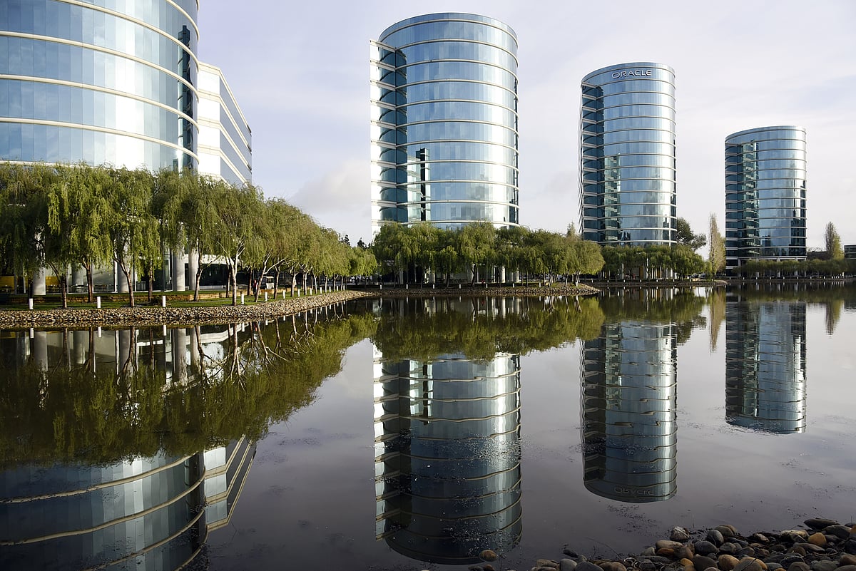Buildings stand at the Oracle Corp. headquarters campus in Redwood City, California, U.S. (Photographer: Michael Short/Bloomberg)
