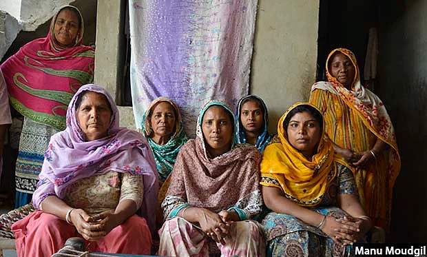 Dalit women of Niyamatpur village in Punjab’s Sangrur district who fought for rights to the reserved common land. A movement for Dalit land rights is challenging traditional power equations as it fights to ensure food security and uphold women’s safety.