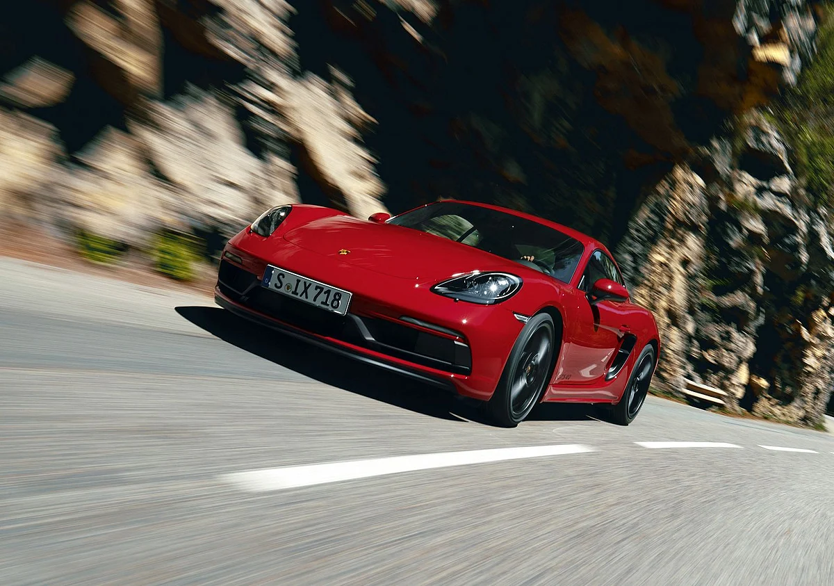 (Photographer: Thomas Strogalski/Porsche AG)