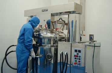 <div class="paragraphs"><p>Scientist at Caplin Point Laboratory Ltd.'s manufacturing facility. (Source: Company website)</p></div>