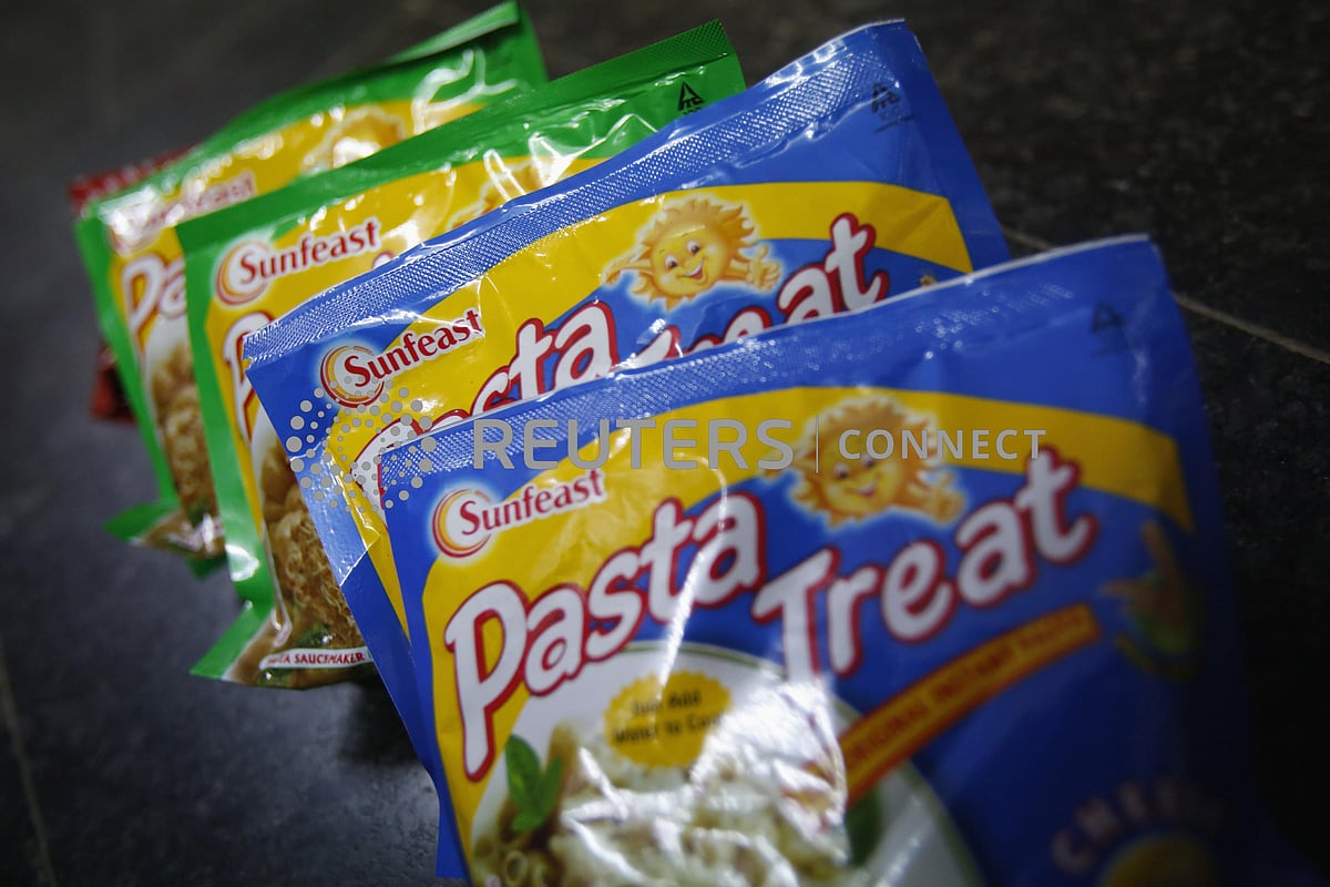 <div class="paragraphs"><p>Sunfeast-branded instant fast meals, which are part of a line of fast-moving consumer goods owned by  ITC Ltd., are displayed for sale at a grocery store in Mumbai. (Photo:&nbsp;Vivek Prakash/REUTERS)</p></div>