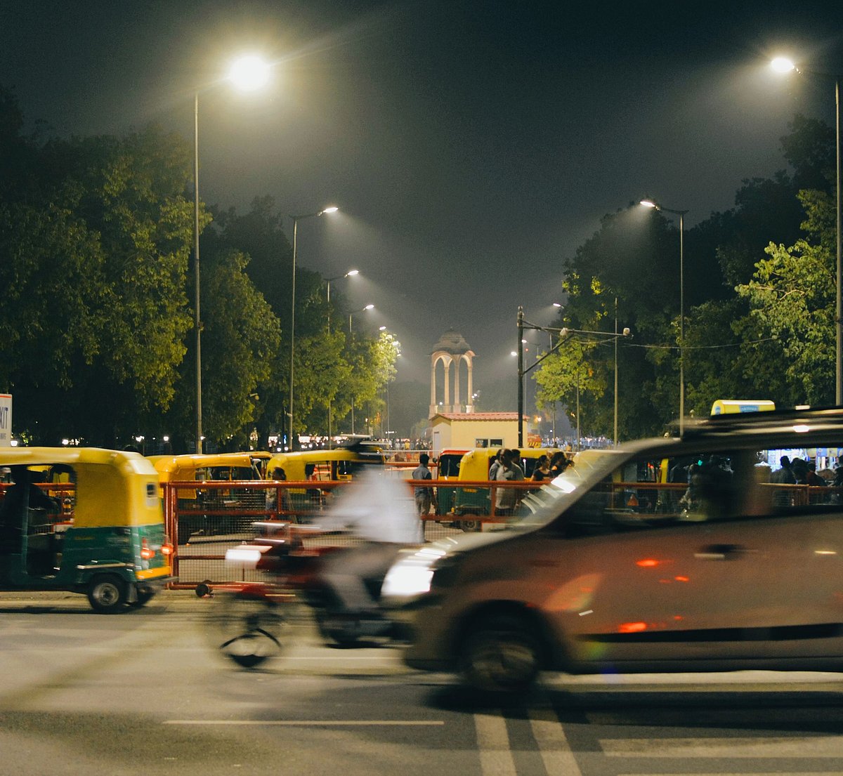 <div class="paragraphs"><p>Vehicles moving at a junction. (Photo: Ravi Sharma/ Unsplash)</p></div>