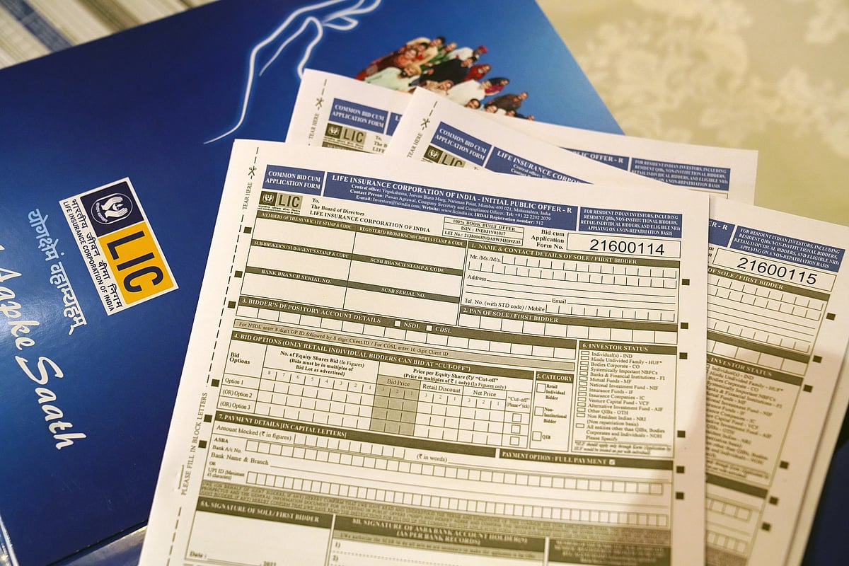 Forms for the LIC’s IPO.Photographer: T. Narayan/Bloomberg