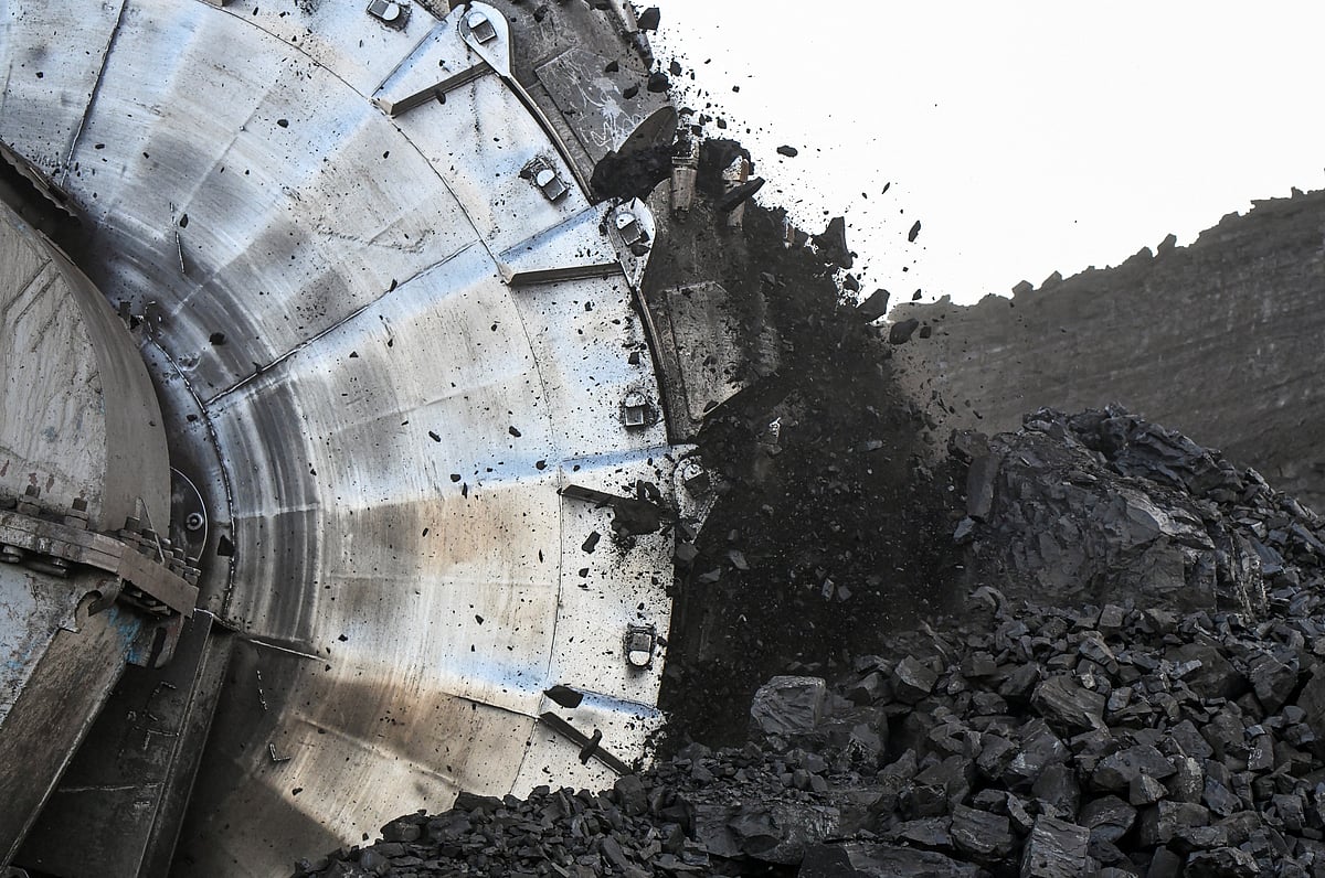 <div class="paragraphs"><p>A bucket wheel excavator processes coal at an opencast colliery. (Photo: Alexander Manzyuk/Reuters)</p></div>