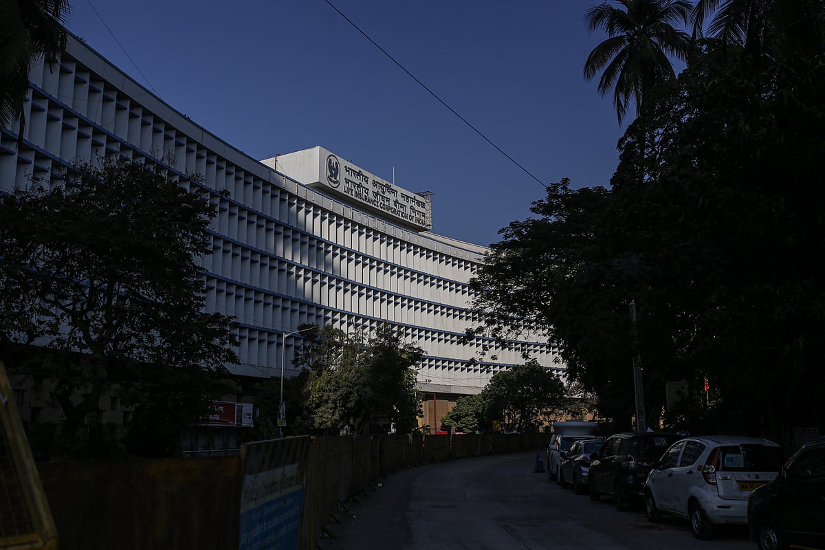 The Life Insurance Corp. of India headquarters in Mumbai.Photographer: Dhiraj Singh/Bloomberg