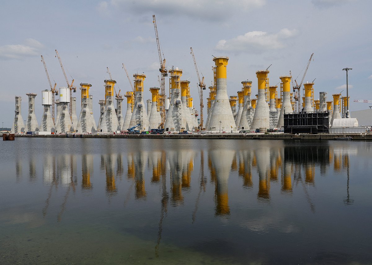 <div class="paragraphs"><p>A general view shows the construction site for the foundations of wind turbines for the Fecamp offshore park, in Le Havre, Normandy, France. [REUTERS/Pascal Rossignol]</p></div><div class="paragraphs"><p><br></p></div>