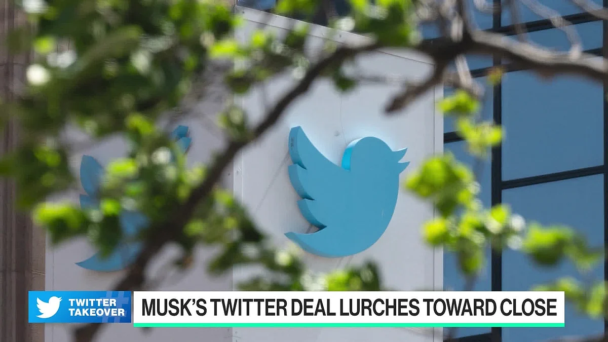 WATCH: The market sees a 60% chance that Elon Musk’s deal with Twitter Inc. will close by a court-issued deadline of Oct. 28.Source: Bloomberg