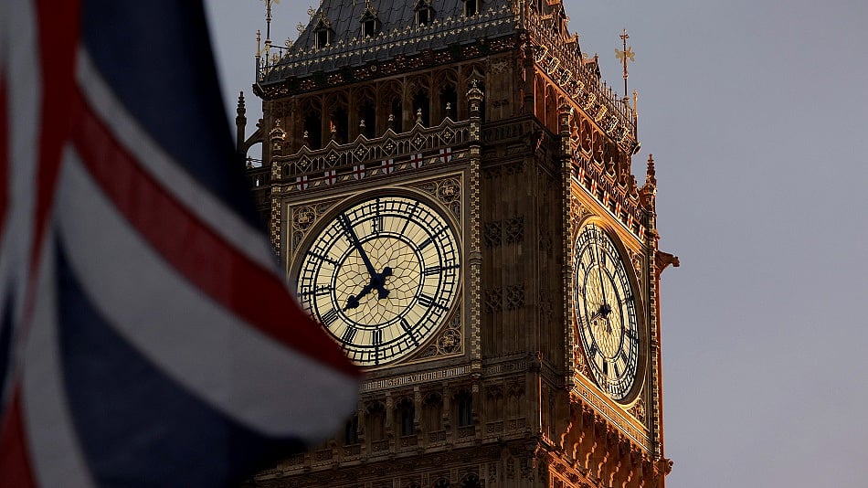 WATCH: UK Prime Minster Rishi Sunak delayed an economic strategy planned for Monday to Nov. 17.Source: Bloomberg