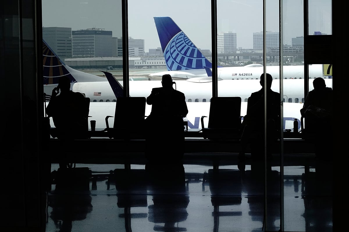 United Airlines aircraft parked at Terminal 7 at Los Angeles International Airport (LAX) in Los Angeles.Photographer: Bing Guan/Bloomberg