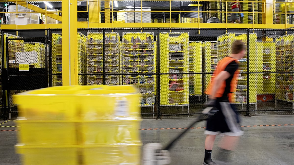 Watch: Amazon starts a massive round of layoffs.Source: Bloomberg