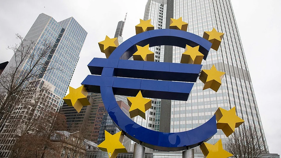 WATCH: European Central Bank President Christine Lagarde said that a digital euro is meant to be safe, sovereign, and available to all.Source: Bloomberg