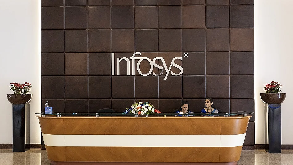WATCH: Recession fears have driven analysts to their most bearish on Indian IT sector bellwether Infosys. Chiranjivi Chakraborty reports.Source: Bloomberg
