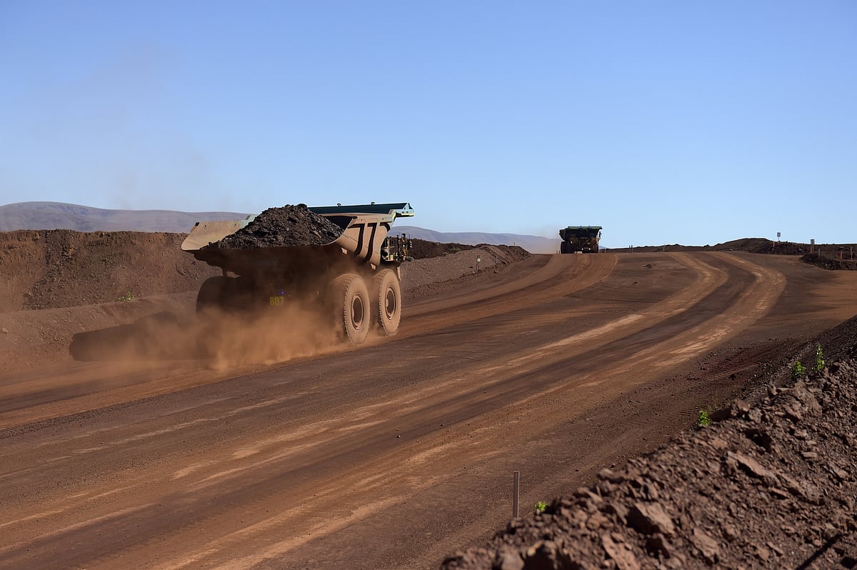 Autonomous earth movers at Rio Tinto Group's iron ore mine in the Pilbara region of Western Australia.Photographer: Carla Gottgens/Bloomberg