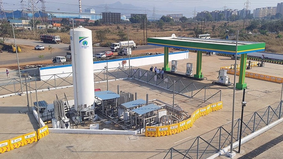 <div class="paragraphs"><p>UBS upgraded its rating for Indraprastha Gas from 'sell' to 'buy' and raised target price of Mahanagar Gas Ltd. by 50%.(Source: Mahanagar Gas website)</p></div>