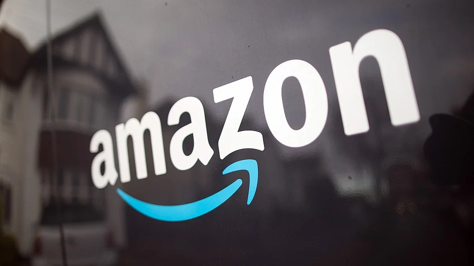 WATCH: Amazon is said to be in talks about joining other companies as an anchor investor in SoftBank’s Arm ahead of its IPO. Min Jeong Lee reports.Source: Bloomberg