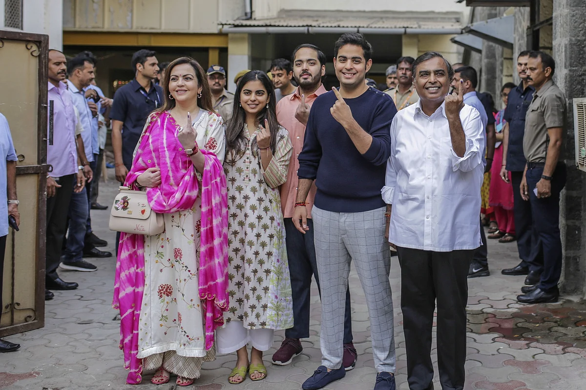 Mukesh Ambani, from right, his sons Akash Ambani and Anant Ambani, his daughter Isha Ambani and his wife Nita Ambani in Mumbai in 2019.Photographer: Dhiraj Singh/Bloomberg