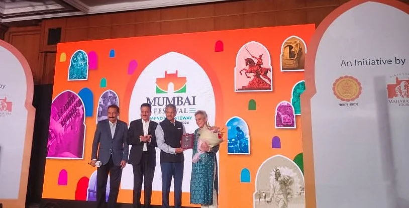 <div class="paragraphs"><p>Girish Mahajan, Minister of Tourism, Govt of Maharashtra, and Anand Mahindra, chairman of Mumbai International Festival Foundation at the launch of logo and theme song of Mumbai Inernational Festival.</p><p>Source: BQ Prime/ Vikas Srivastava</p></div>