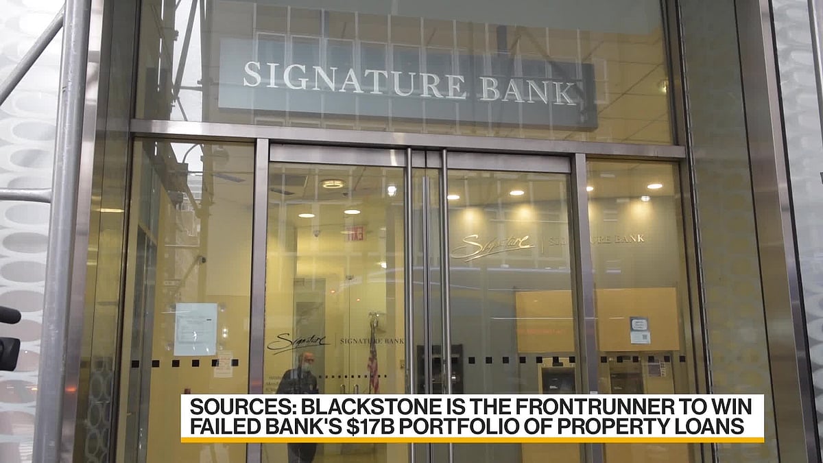 WATCH: Bloomberg has learned that Blackstone is the frontrunner to win a portfolio of commercial-property loans of Signature Bank. Su Keenan reports.Source: Bloomberg