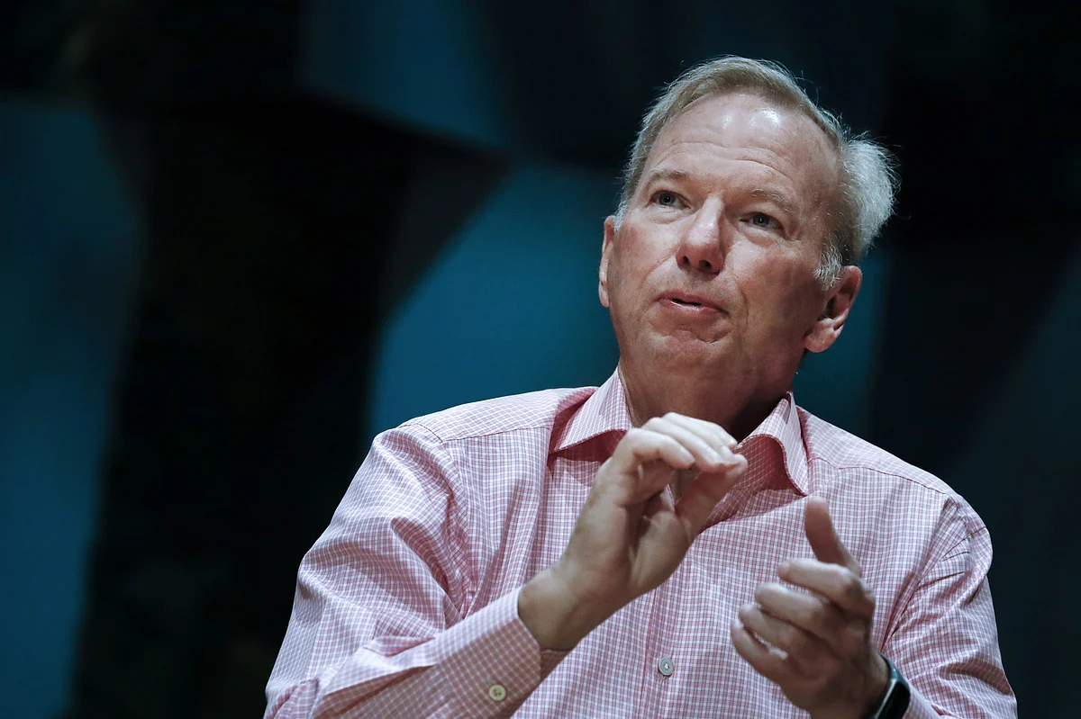 Eric SchmidtPhotographer: Eva Marie Uzcategui/Bloomberg
