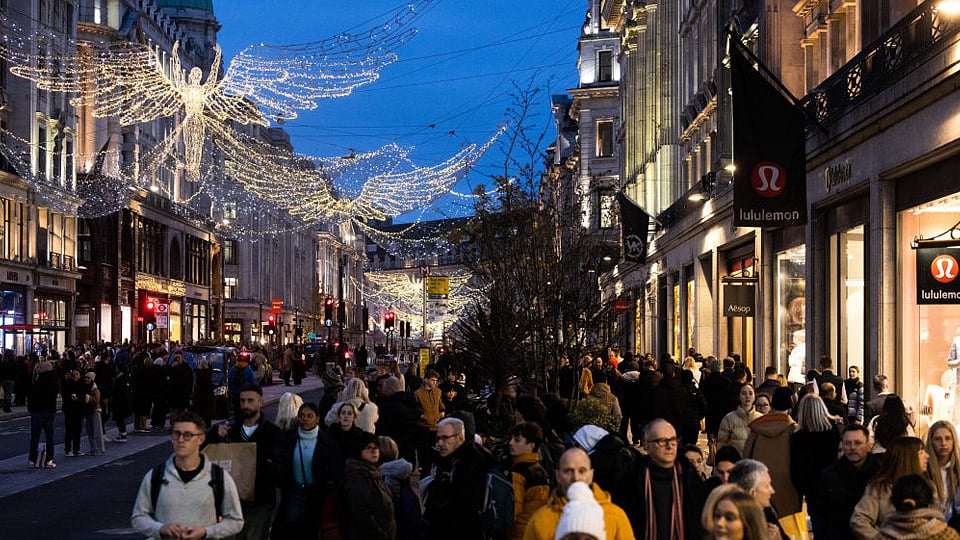 WATCH: The inflation print boosts bets on a pivot to BOE rate cuts next year. Ana Andrade of Bloomberg Economics analyzes the data.Source: Bloomberg