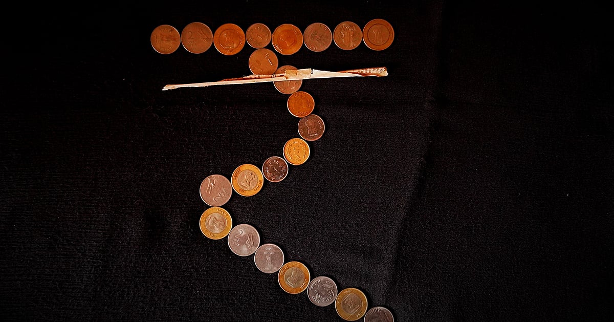 Rupee Closes Weak Towards US Greenback Rupee Closes Weak Towards US Greenback