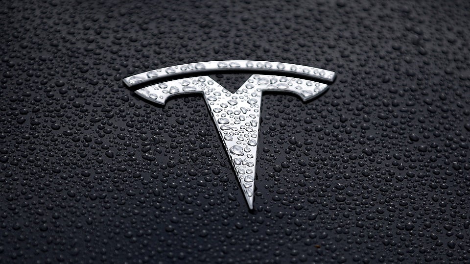 WATCH: Tesla Inc. filed a recall covering more than 2 million vehicles related to its driver-assistance system Autopilot. Ed Ludlow reports.Source: Bloomberg