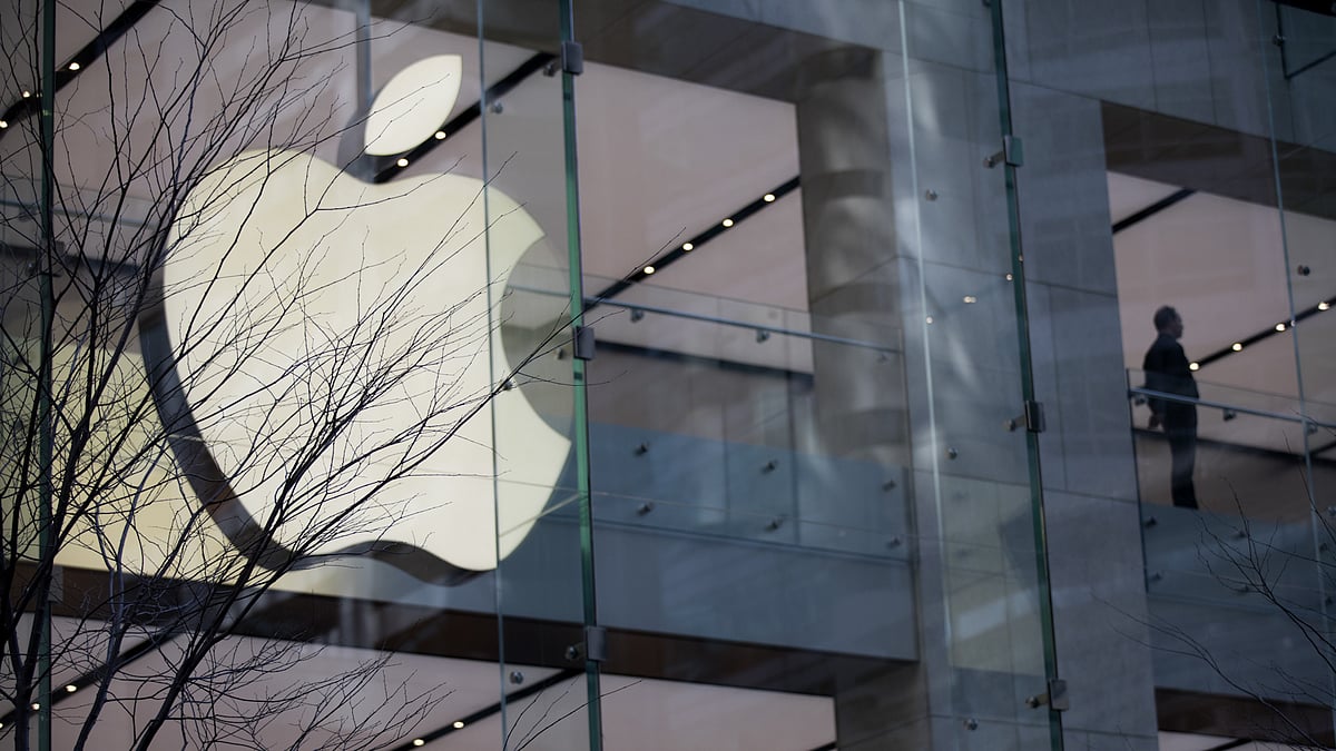 WATCH: Ed Ludlow reports on Apple’s 2024 slump.Source: Bloomberg