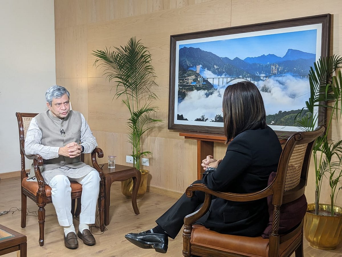 <div class="paragraphs"><p>Railways Minister Ashwini Vaishnaw in conversation with NDTV Profit's Tamanna Inamdar (Source: Vinay Khulbe/NDTV Profit)</p></div>