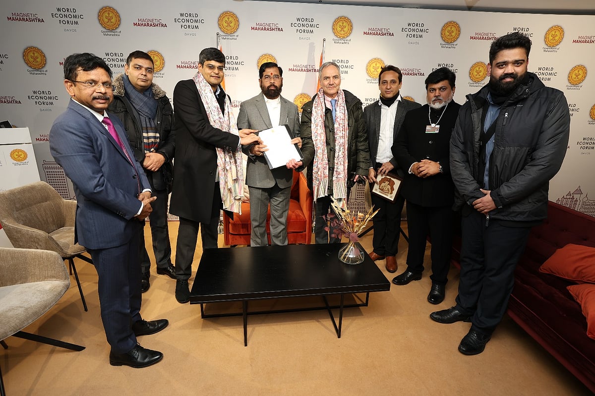 <div class="paragraphs"><p>Webworks signed an MoU worth Rs 10,000 crore in the presence of the CM Shinde (Source:&nbsp;CMO Maharashtra /@CMOMaharashtra)</p></div>