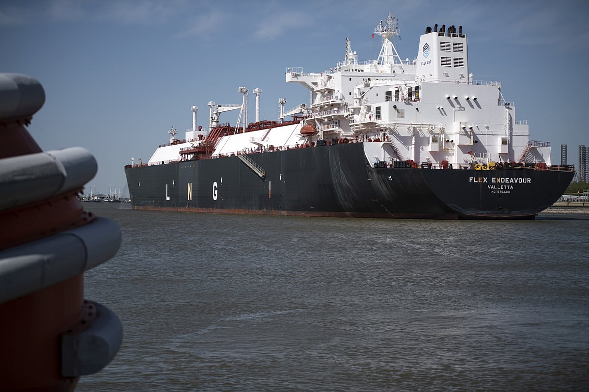 A tanker waiting to be loaded at the Cheniere Sabine Pass liquefied natural gas facility in Cameron, Louisiana.Photographer: Mark Felix/Bloomberg