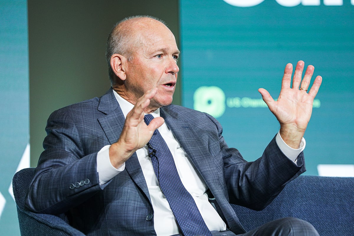 David CalhounPhotographer: Valerie Plesch/Bloomberg